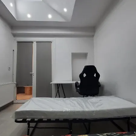 Maisonette Chaleureuse A La Porte De Paris Dom wakacyjny