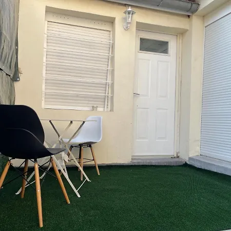 Dom wakacyjny Maisonette Chaleureuse A La Porte De Paris Gentilly